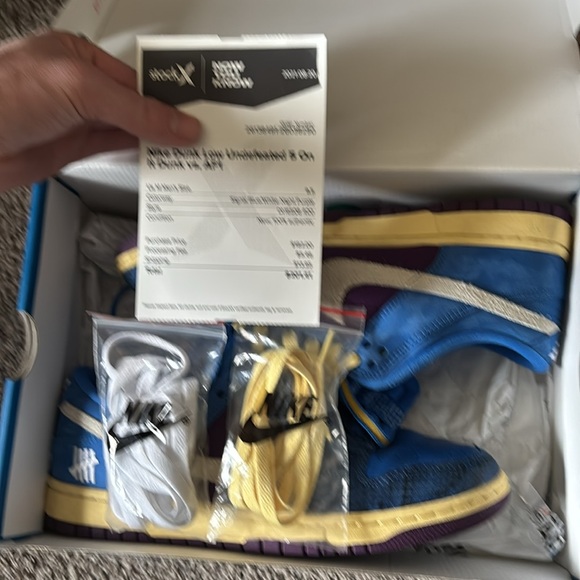 Undefeated Dunks - Picture 5 of 6